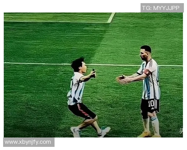 足球明星进球后击掌庆祝的精彩瞬间与背后故事解析